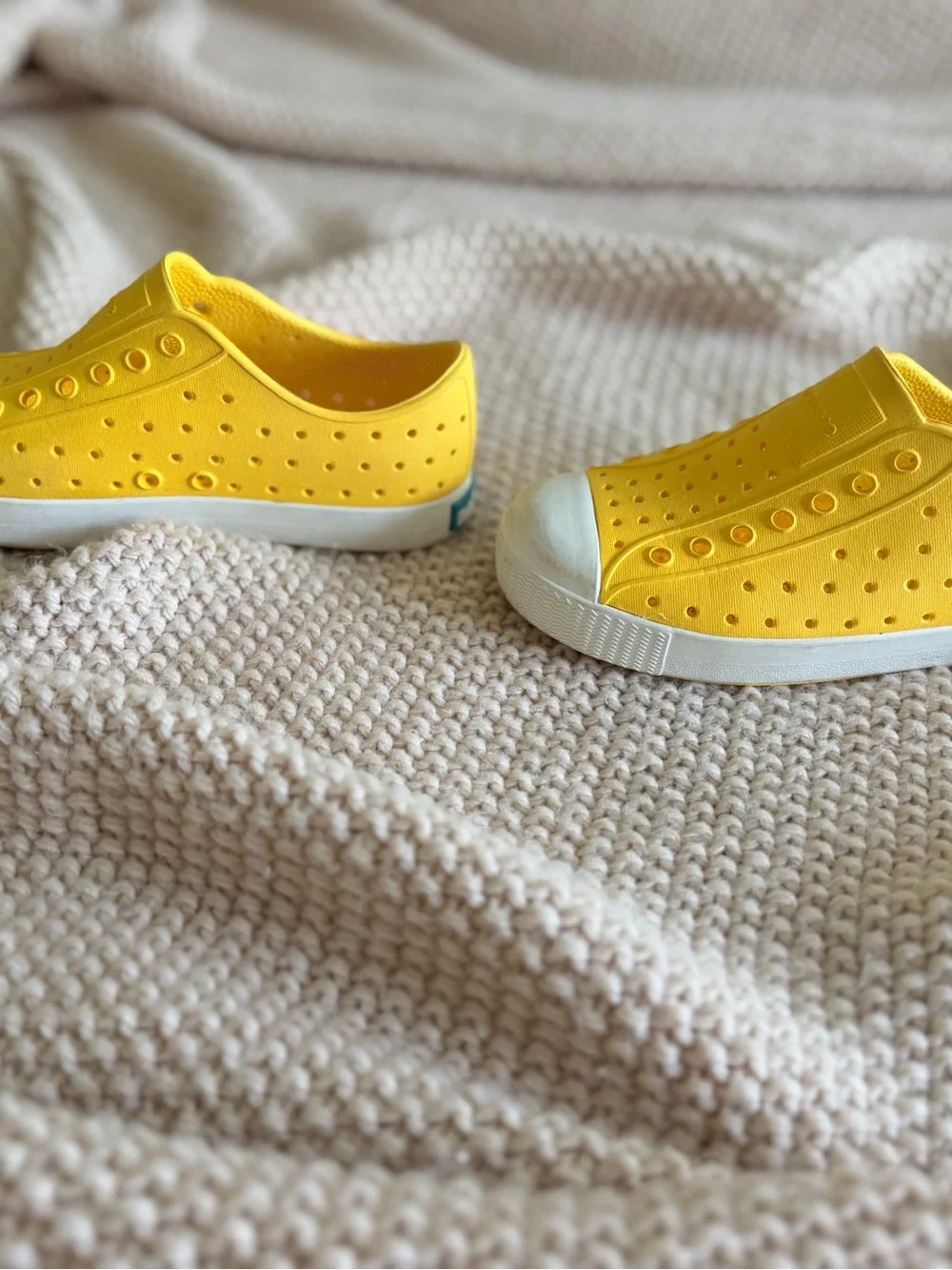 💛 Yellow Native Shoes — C12